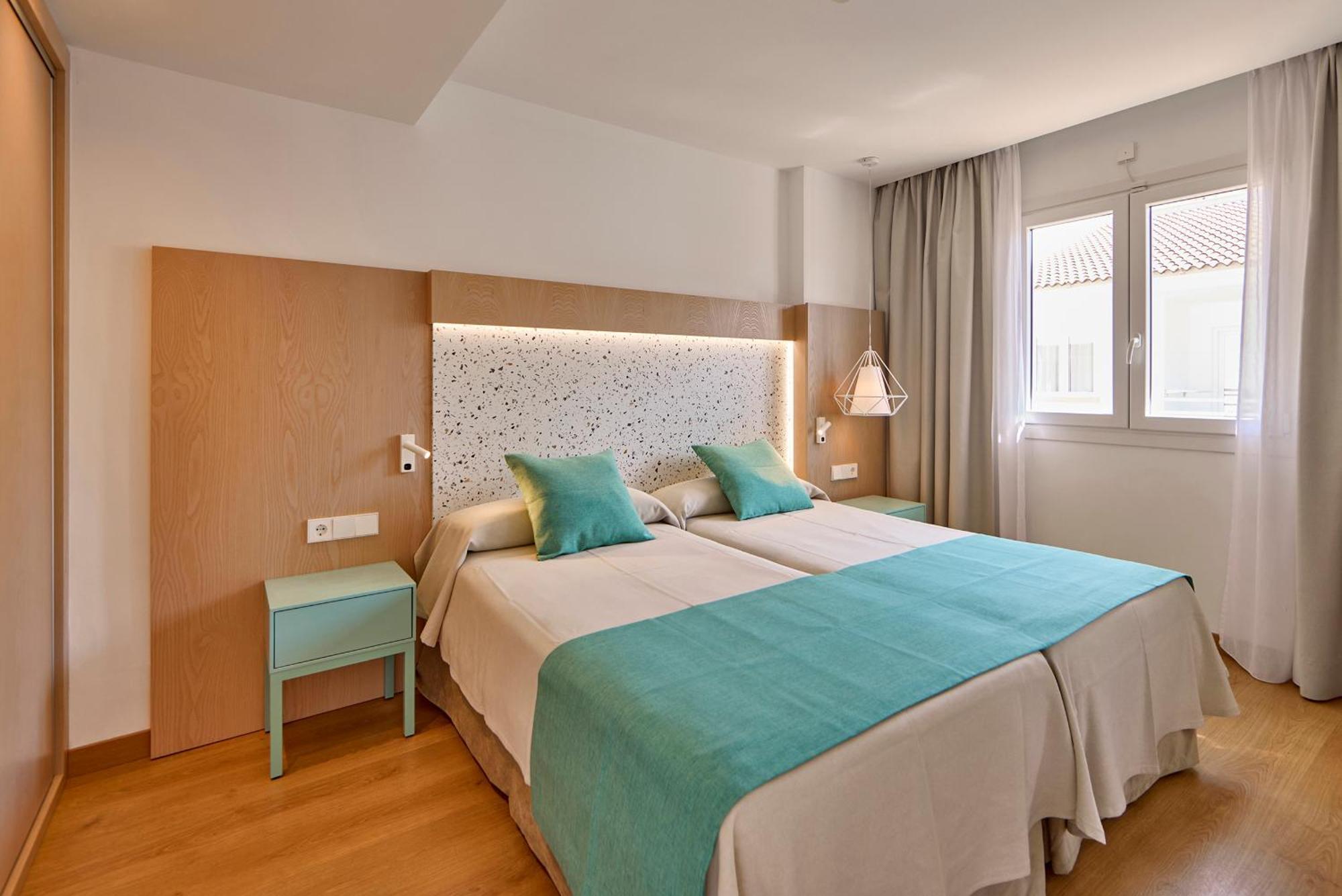 Universal Elisa Aparthotel