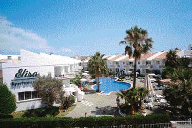Universal Elisa Aparthotel 4*