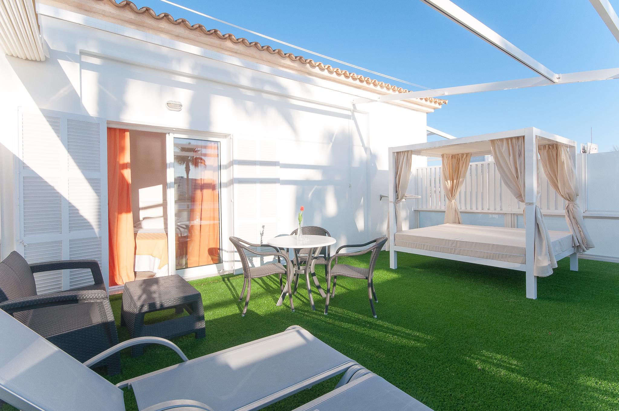 Universal Elisa Hotel apartamentowy Playa de Muro (Mallorca)